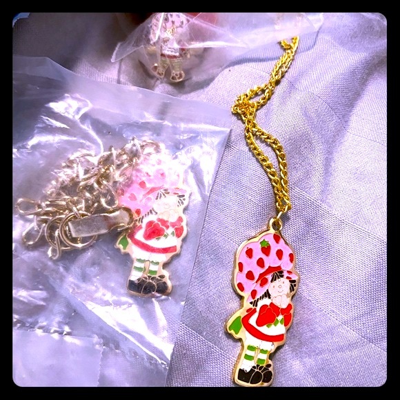 3pc NIP Strawberry shortcake jewerly 1980 necklace